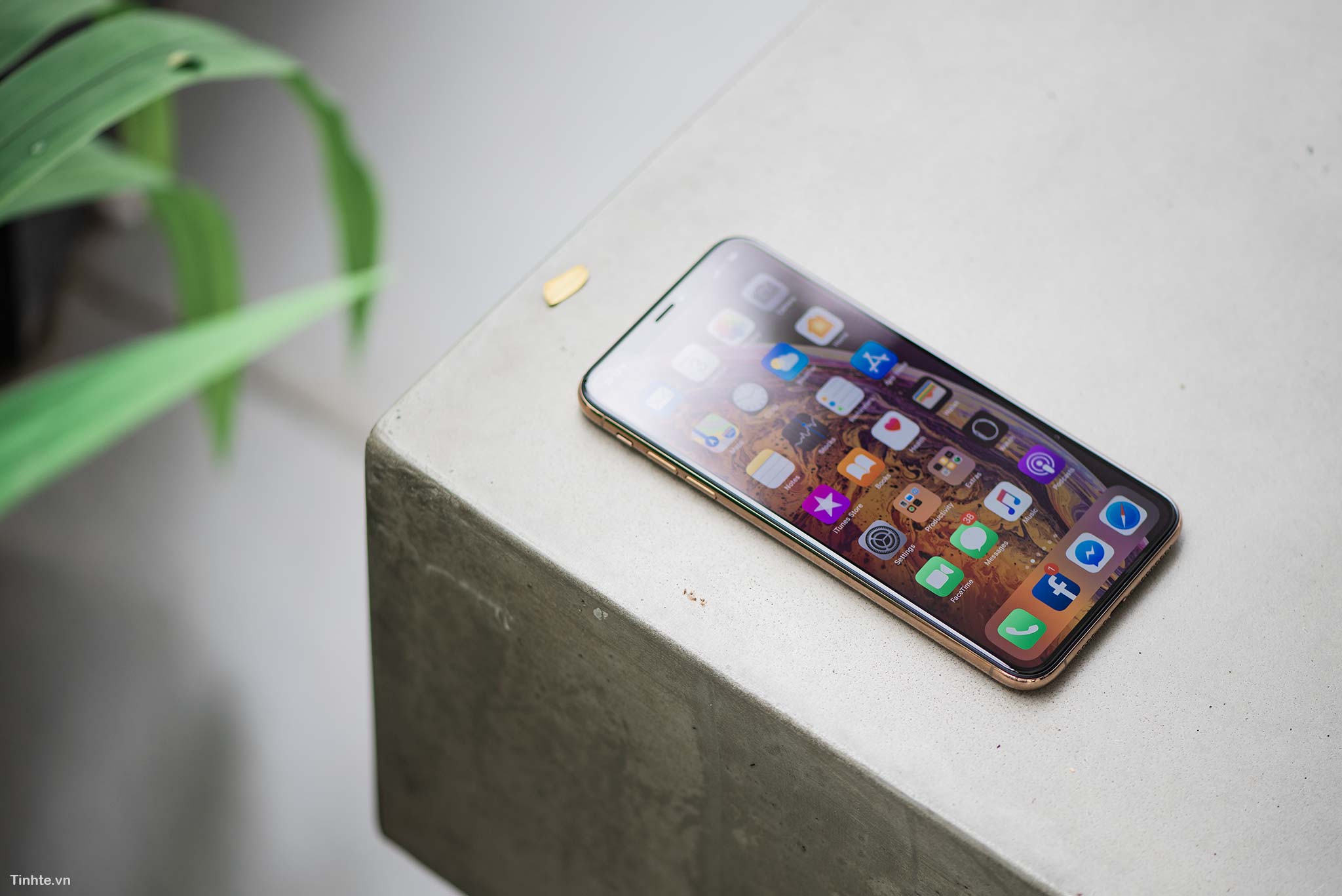 tinhte_review_iphone_xs_max_5.jpg